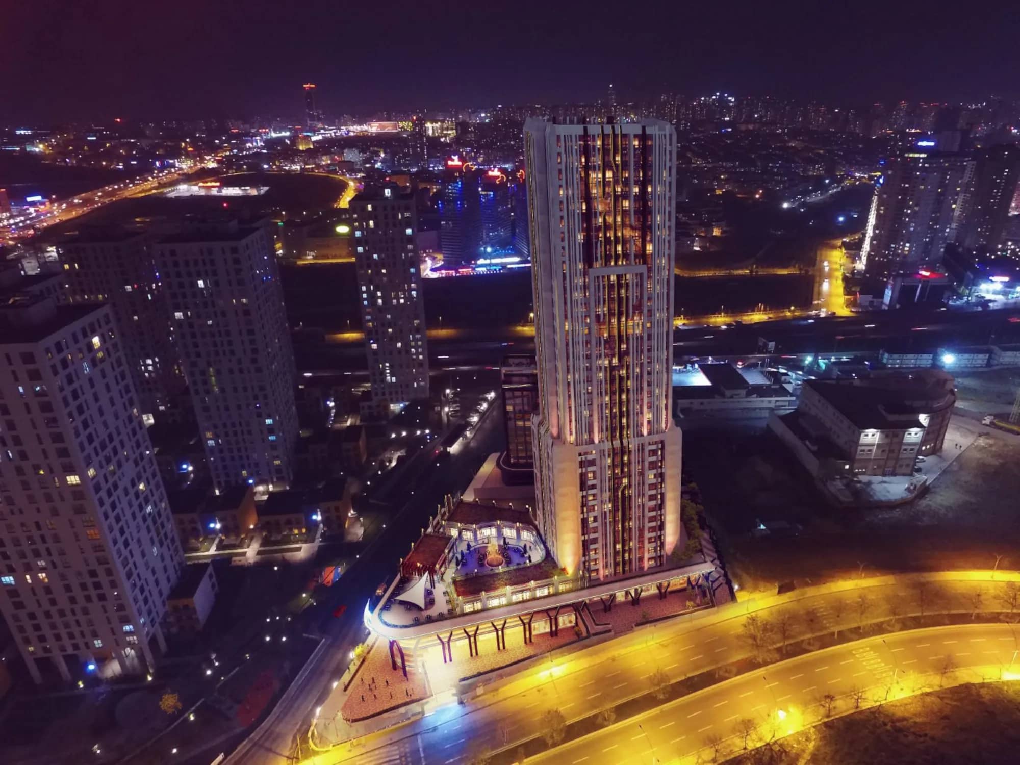 Bizz Tower
